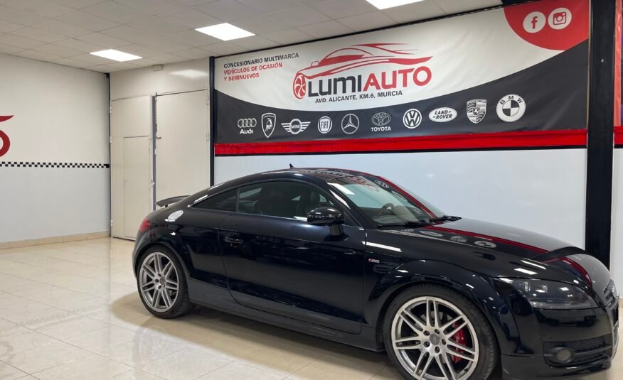 AUDI TT 2.0