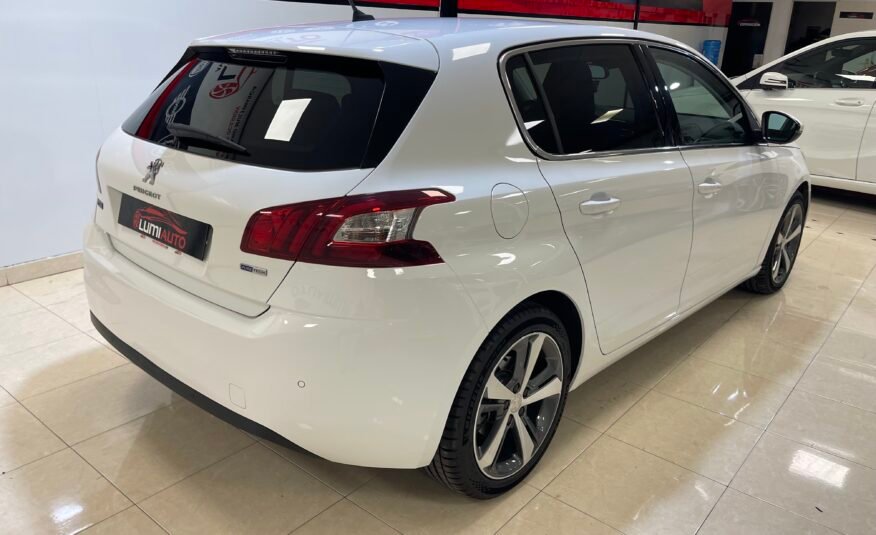 PEUGEOT 308 1.2