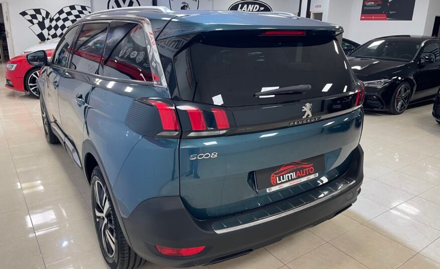 PEUGEOT 5008 1.2