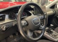 AUDI A4 2.0 Tdi S-Line