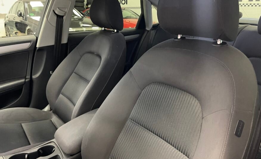 AUDI A4 2.0 Tdi S-Line