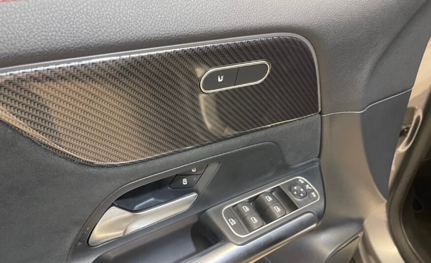 MERCEDES-BENZ GLA 200d