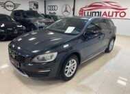VOLVO V 60 Cross Country D3