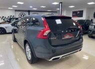VOLVO V 60 Cross Country D3