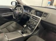 VOLVO V 60 Cross Country D3