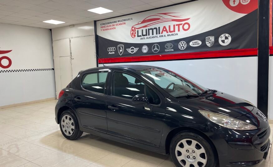 PEUGEOT 207 1.4