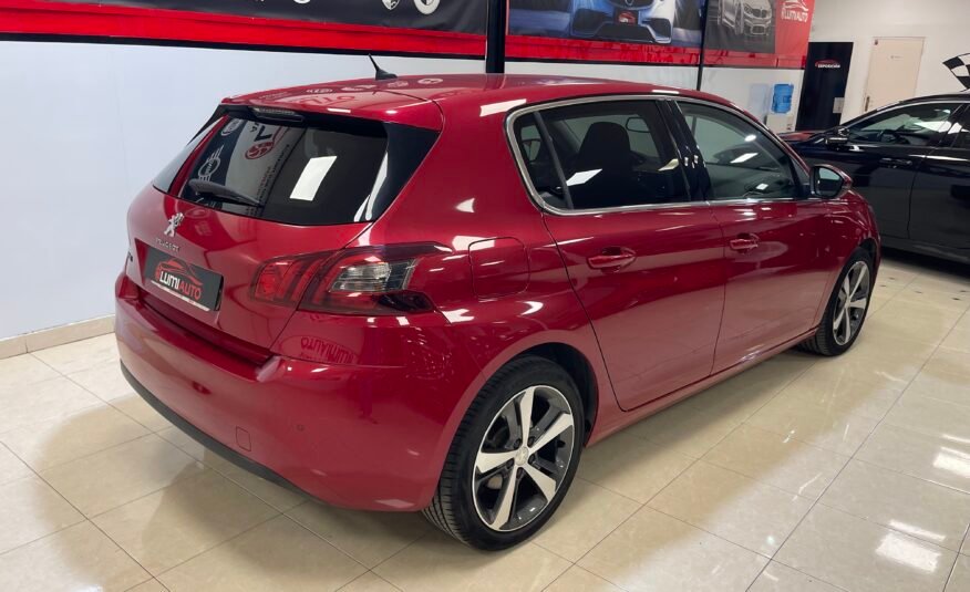 PEUGEOT 308 1.2