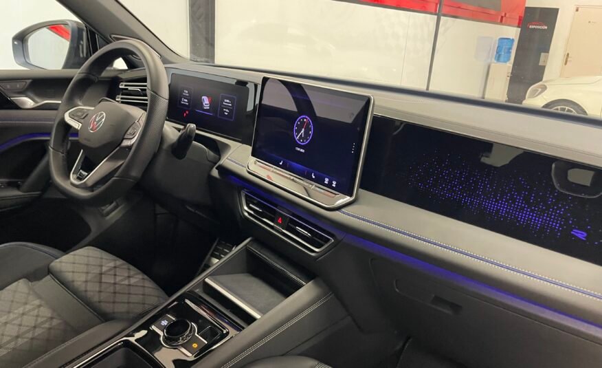 VOLKSWAGEN Tiguan 2.0 RLine