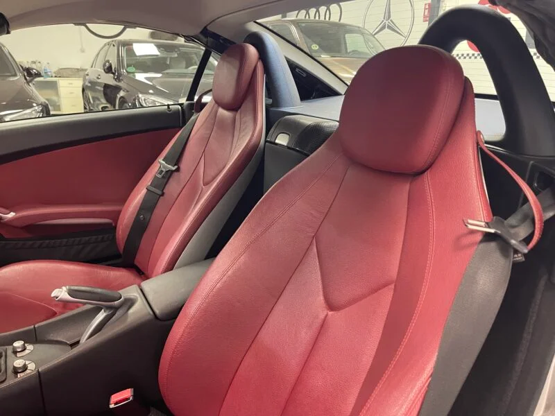 MERCEDES-BENZ SLK 200