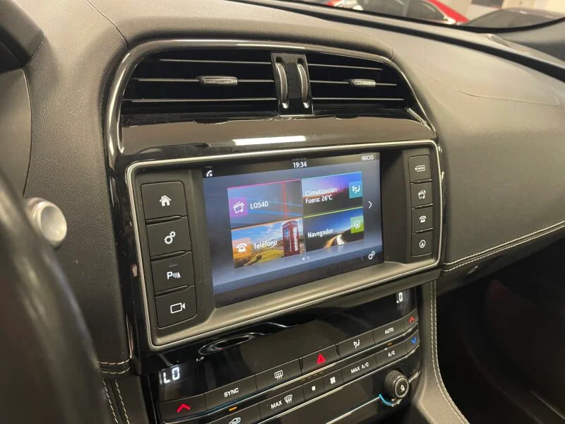 JAGUAR F PACE RSPORT