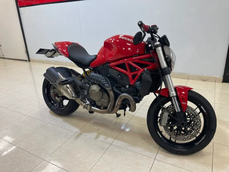 DUCATI MONSTER 821
