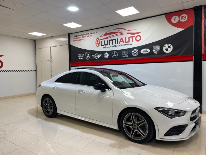 MERCEDES-BENZ CLA 200