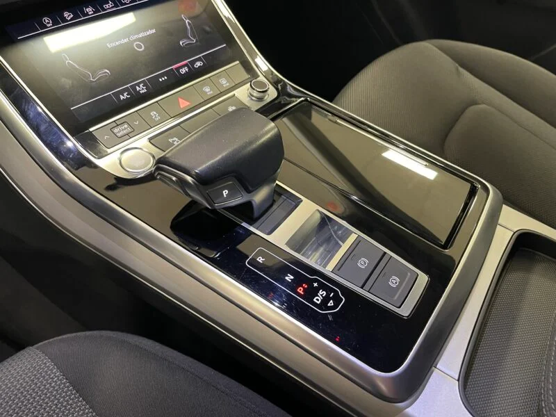 AUDI Q8 50 TDI