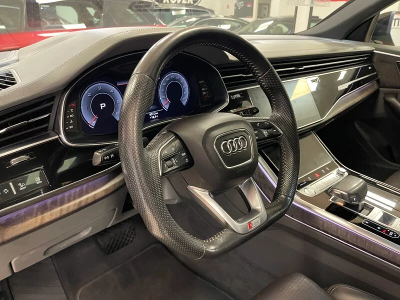 AUDI Q8 50 TDI