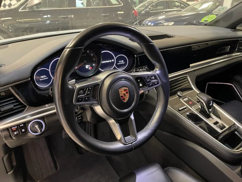 PORSCHE Panamera 4 SPORT TURISMO