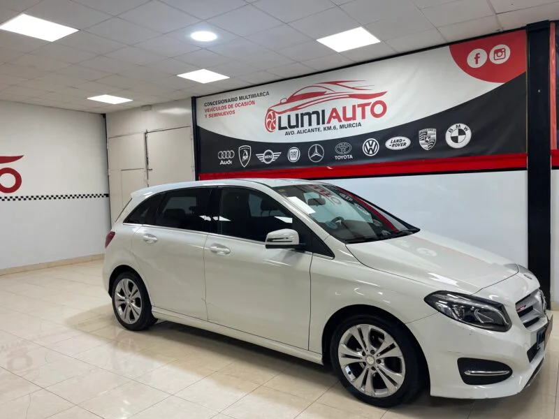 MERCEDES-BENZ CLASE B 180D