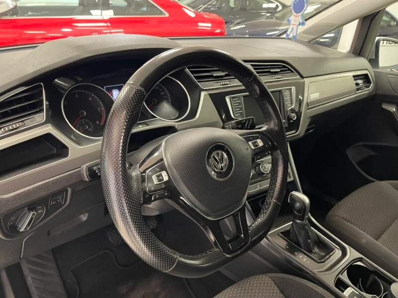 VOLKSWAGEN TOURAN 2.0 TDI