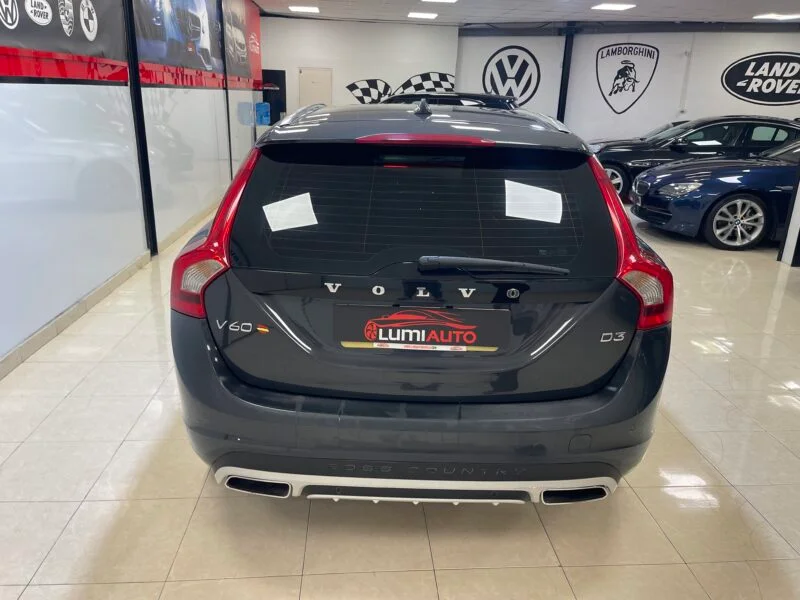 VOLVO V60 CROSS COUNTRY D3