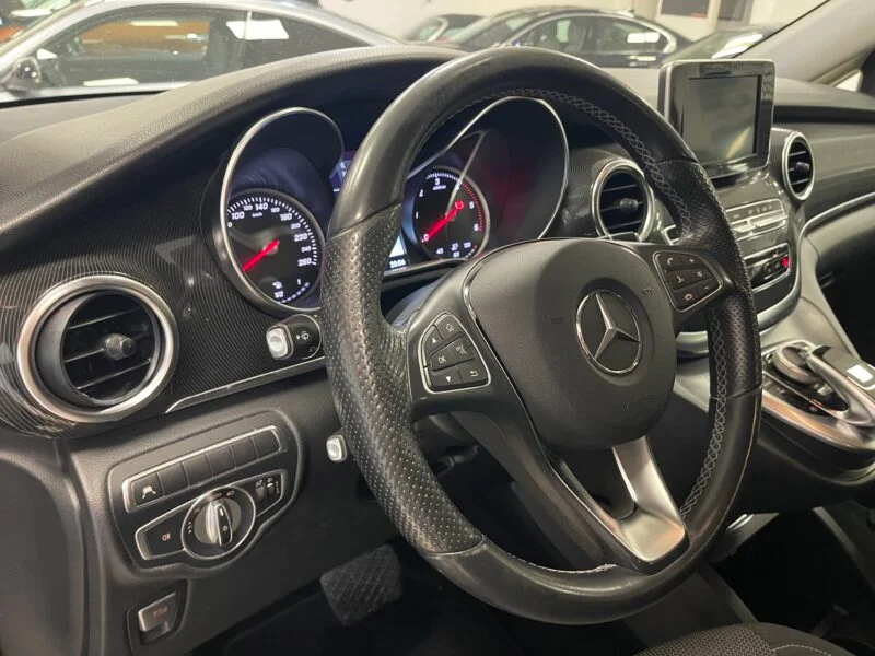 MERCEDES-BENZ CLASE V COMPACTO