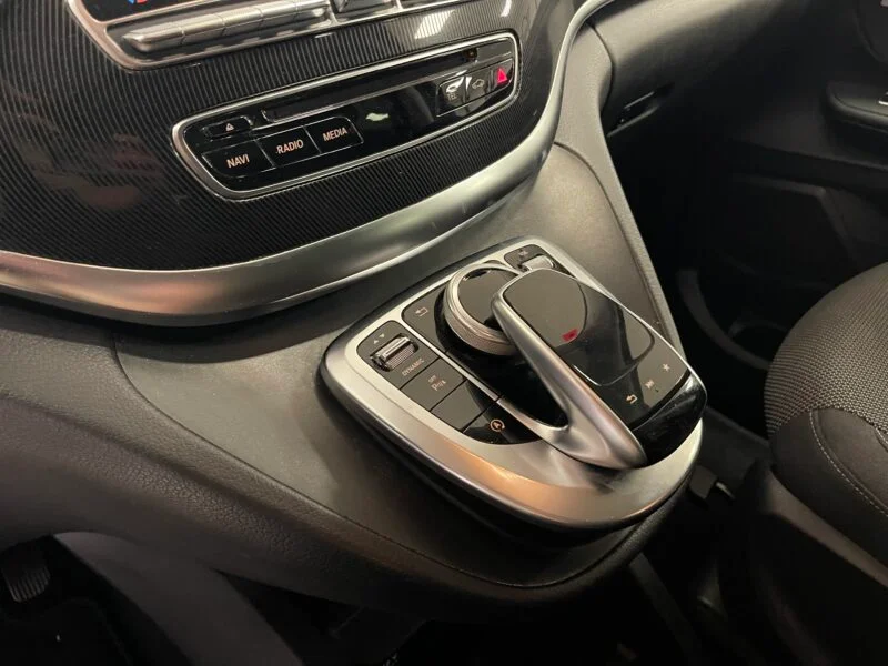 MERCEDES-BENZ CLASE V COMPACTO