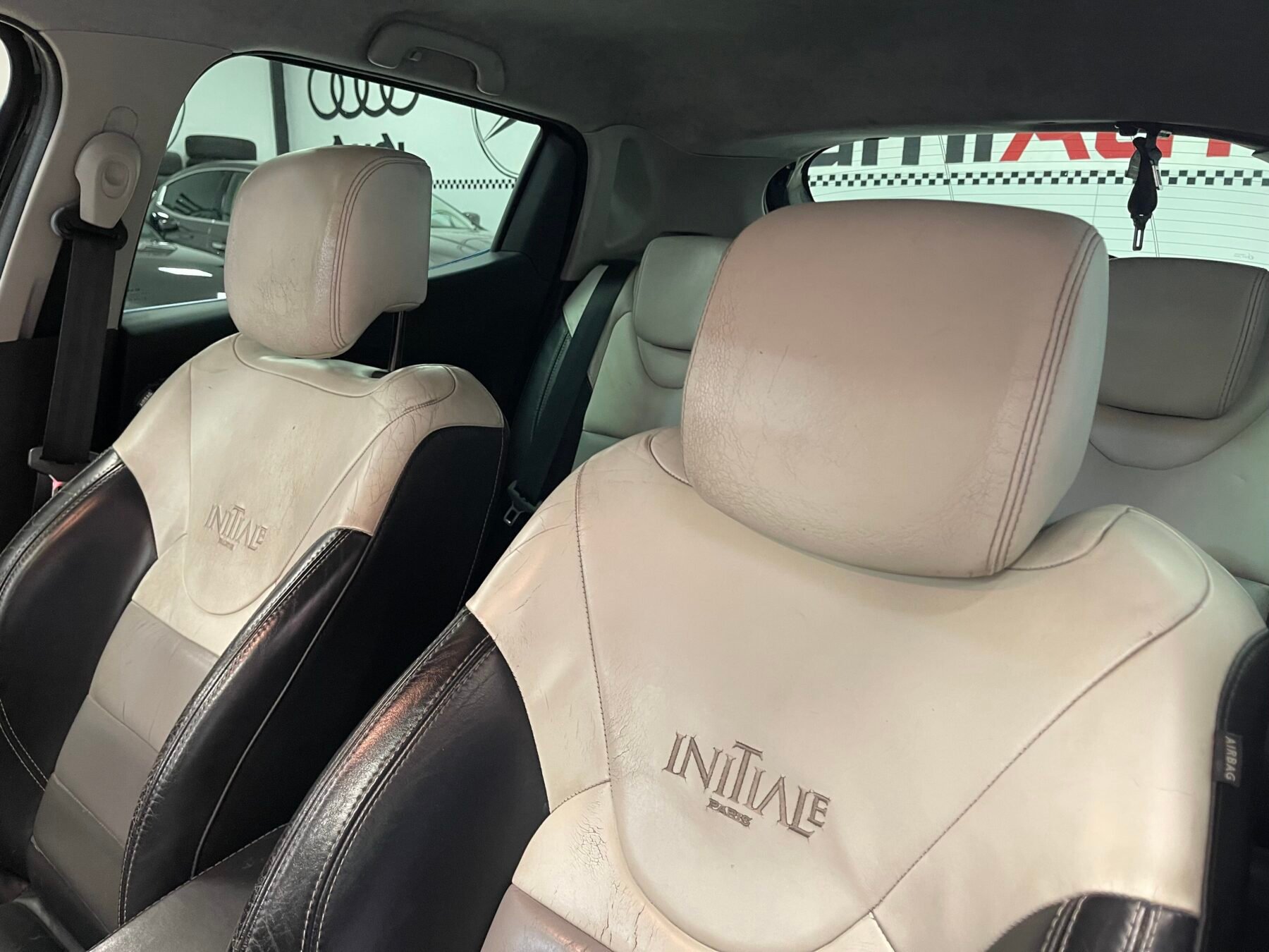 RENAULT Clio RS INITIALE PARIS