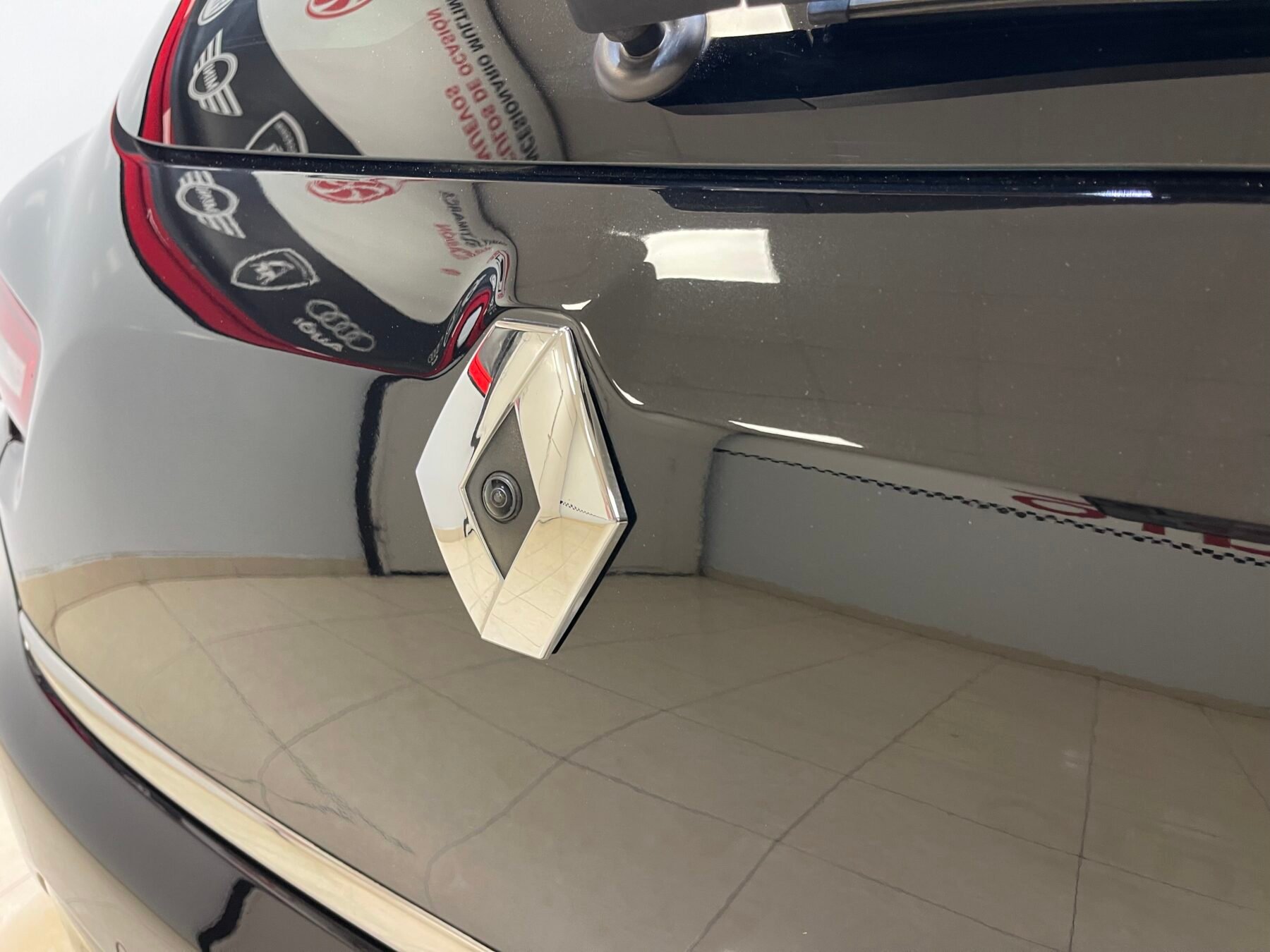 RENAULT Clio RS INITIALE PARIS