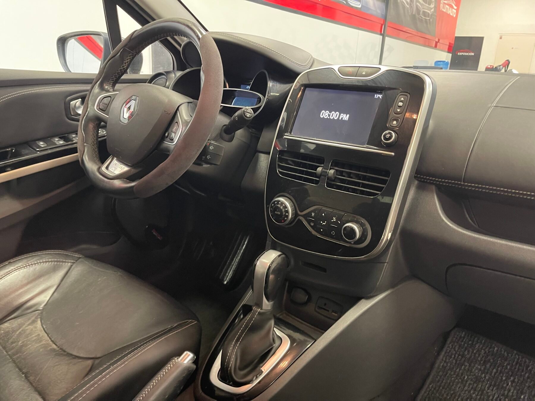 RENAULT Clio RS INITIALE PARIS