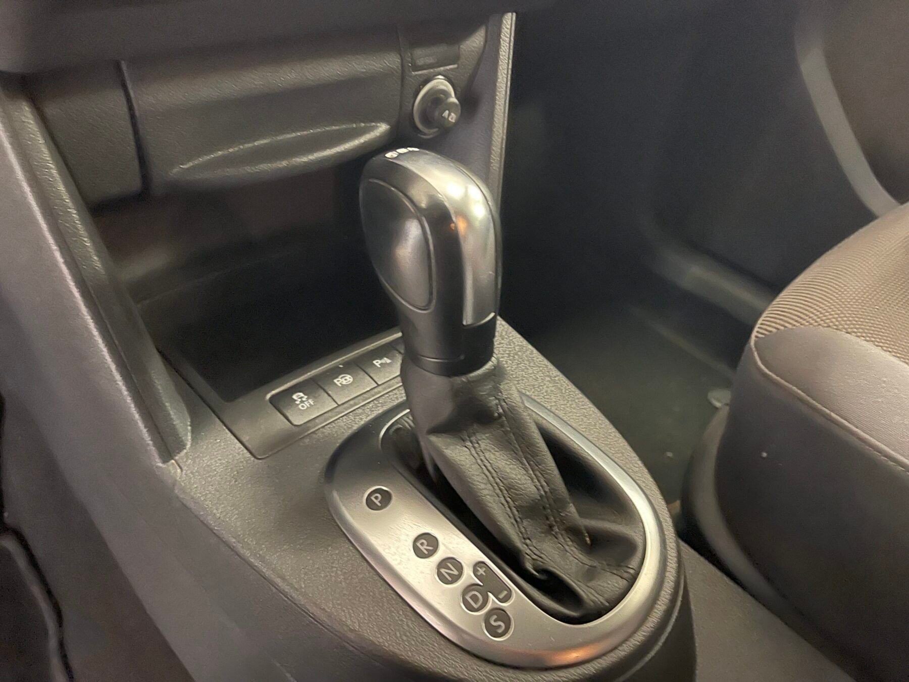 VOLKSWAGEN CADDY 1.6 TDI DSG EDITION