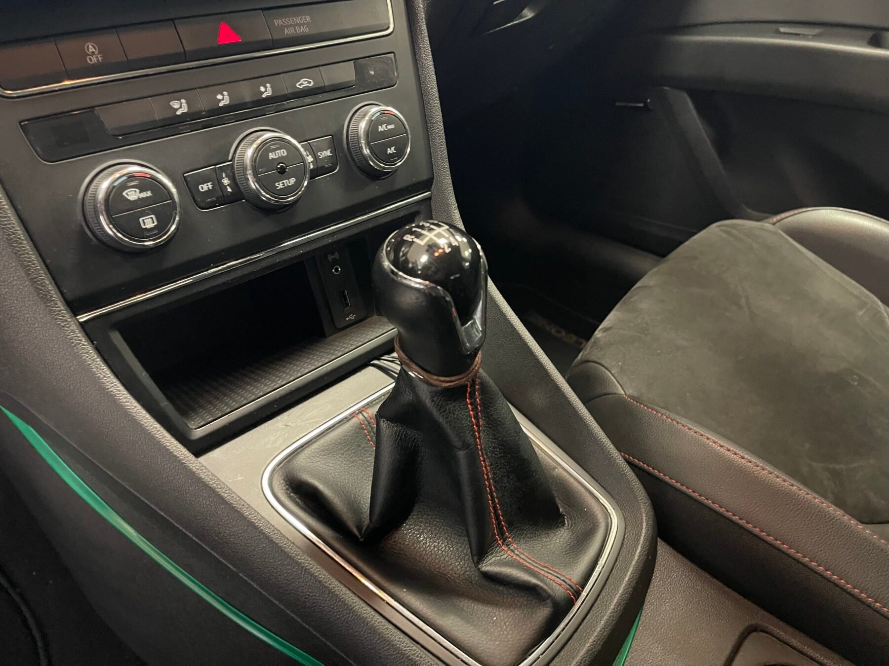 SEAT LEON 1.6 TDI FR