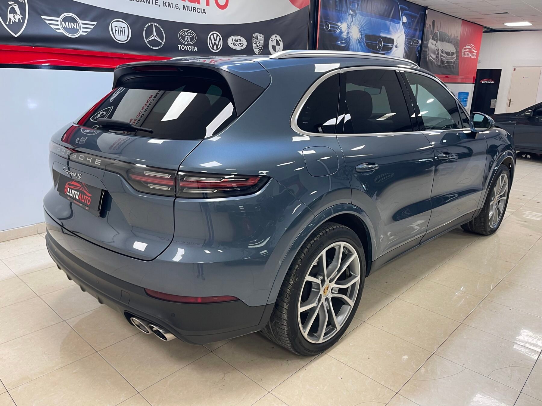 PORSCHE Cayenne S