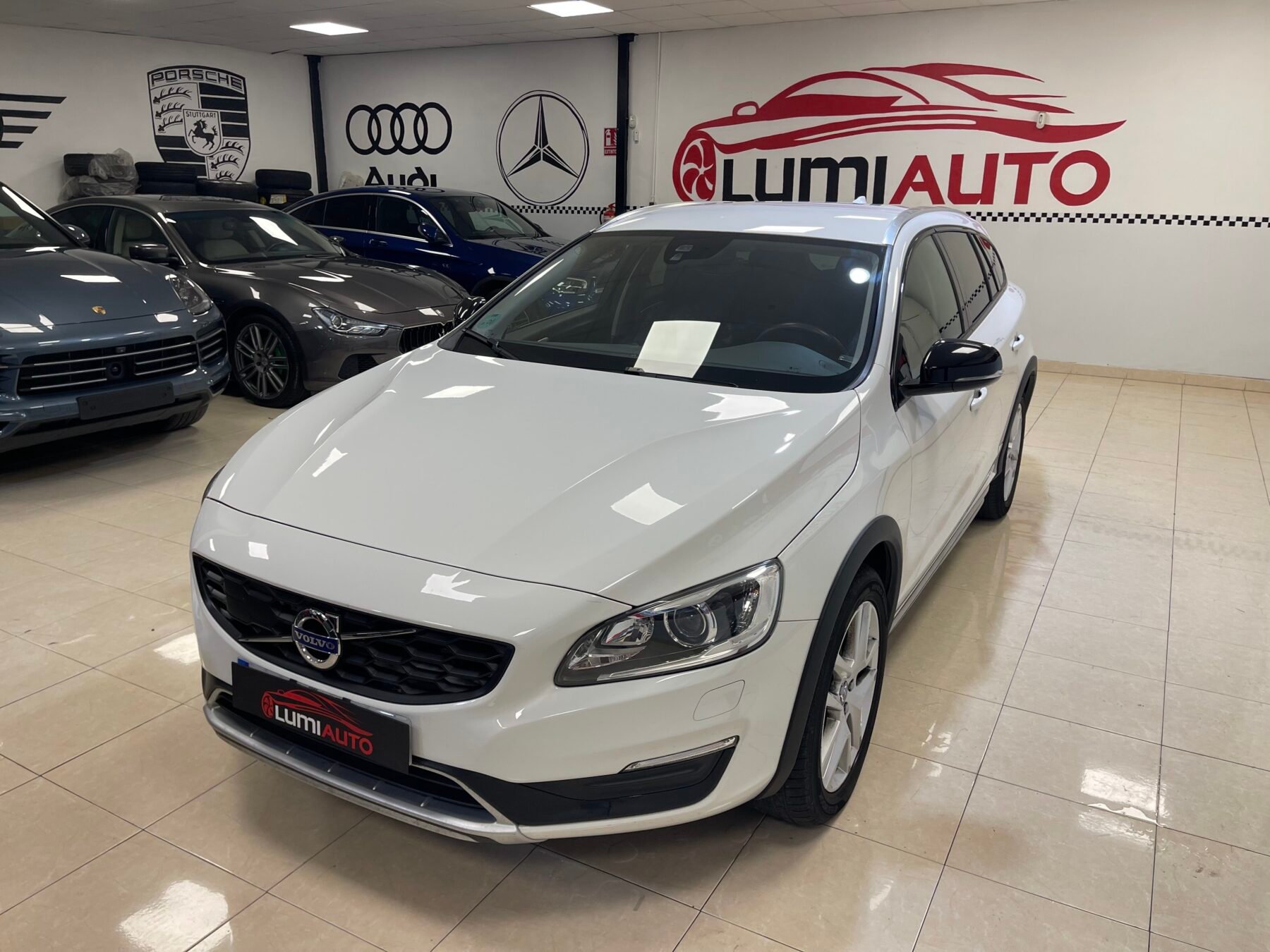VOLVO V60 D3 Cross Country