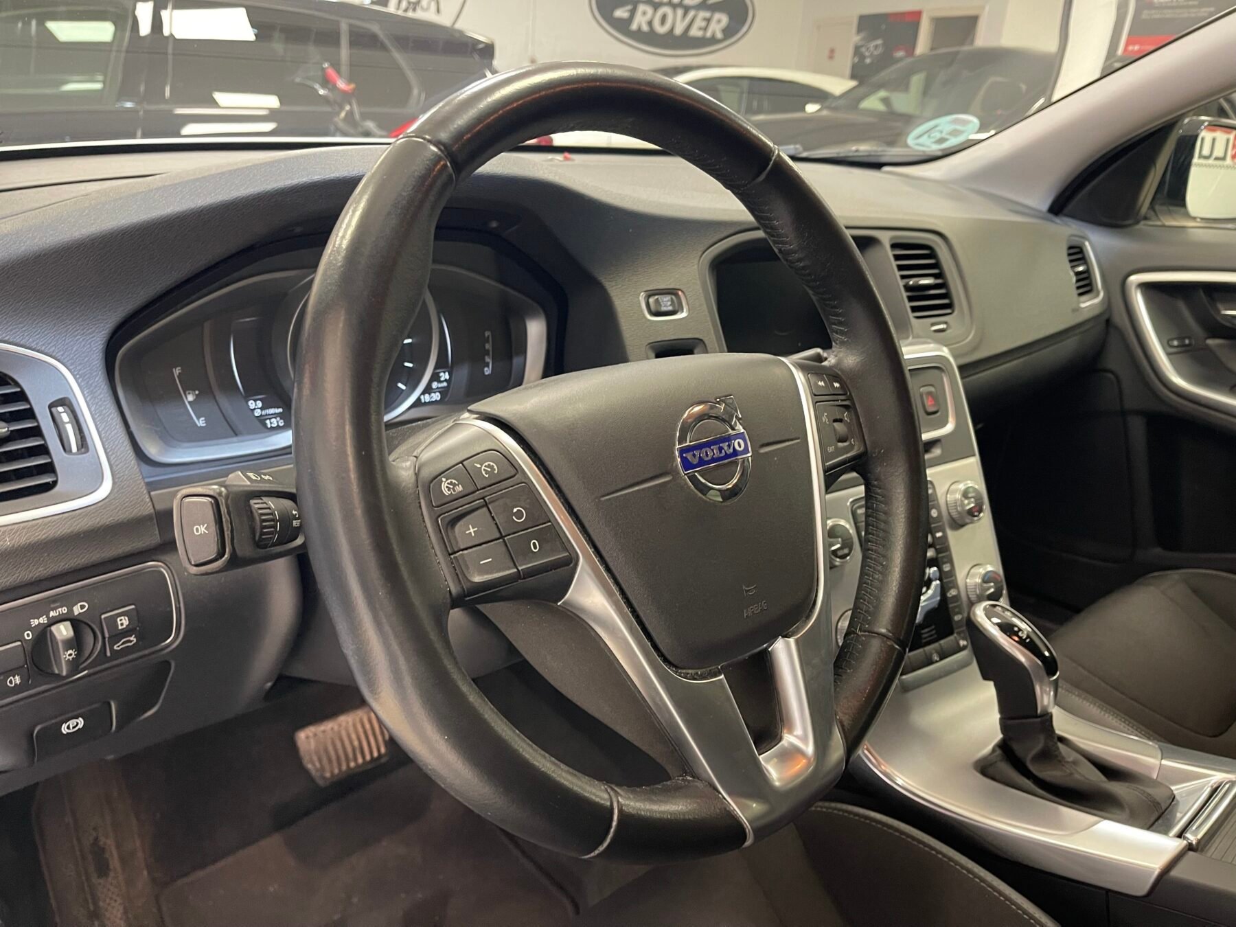 VOLVO V60 D3 Cross Country