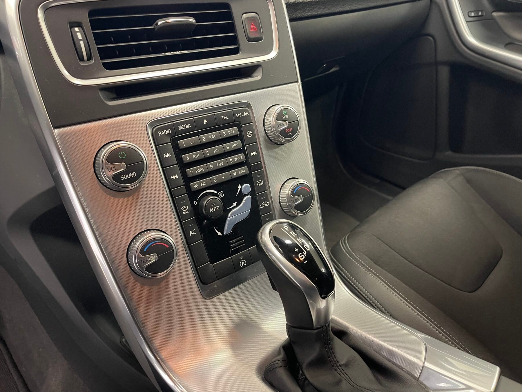 VOLVO V60 D3 Cross Country