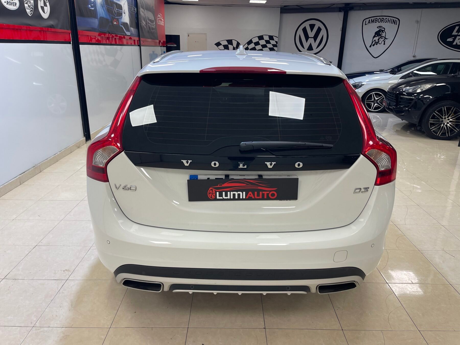 VOLVO V60 D3 Cross Country