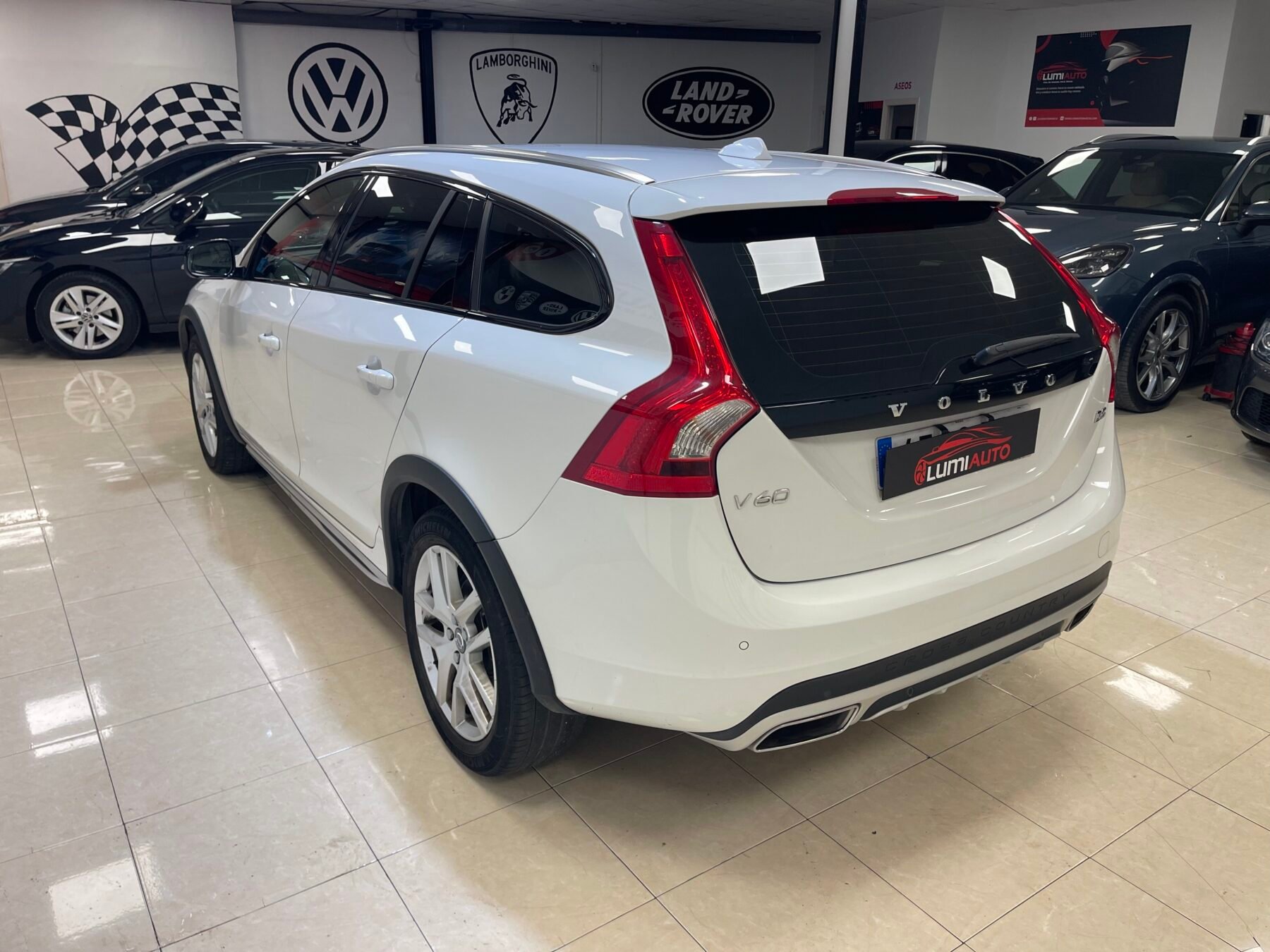 VOLVO V60 D3 Cross Country