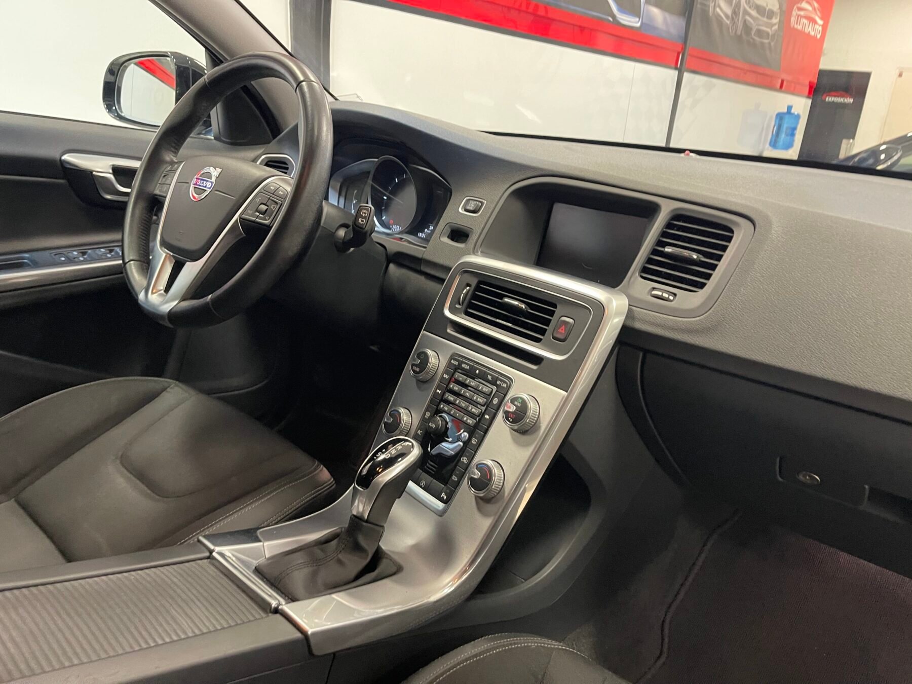 VOLVO V60 D3 Cross Country