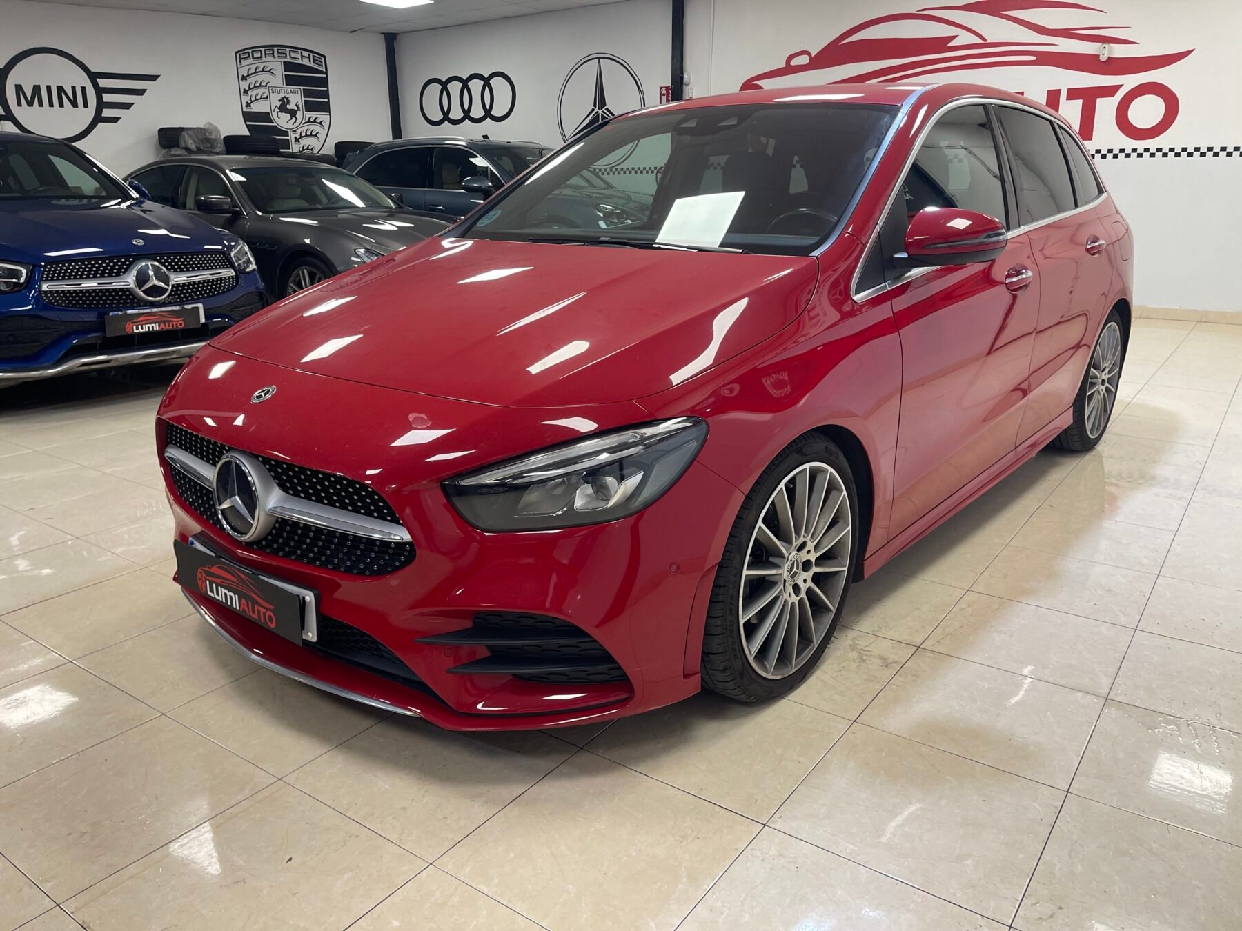 MERCEDES-BENZ CLASE B 180d AMG LINE