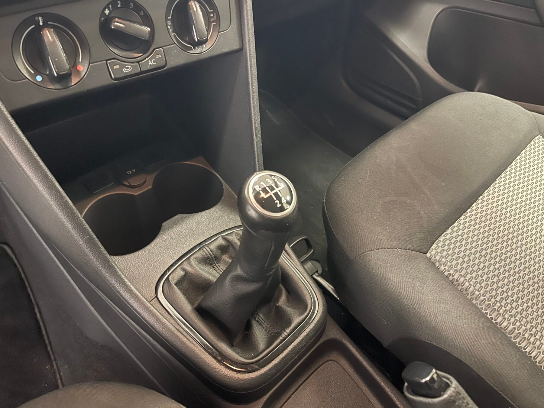 VOLKSWAGEN POLO 1.6 TDI