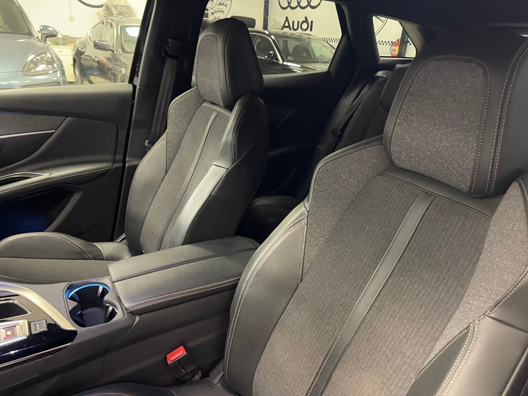 PEUGEOT 3008 1.5 BlueHDi GT-LiNE