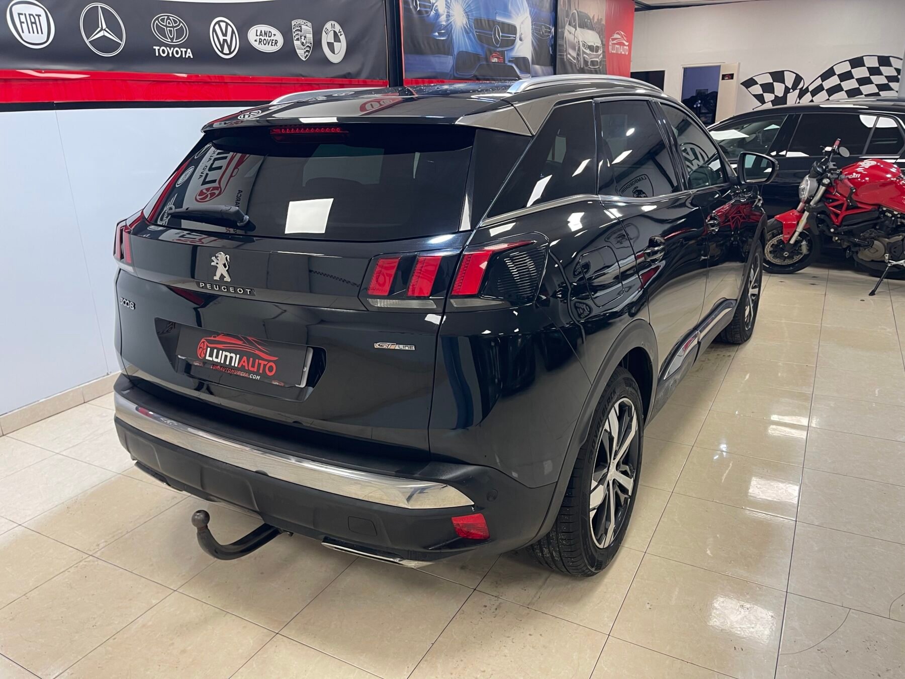 PEUGEOT 3008 1.5 BlueHDi GT-LiNE