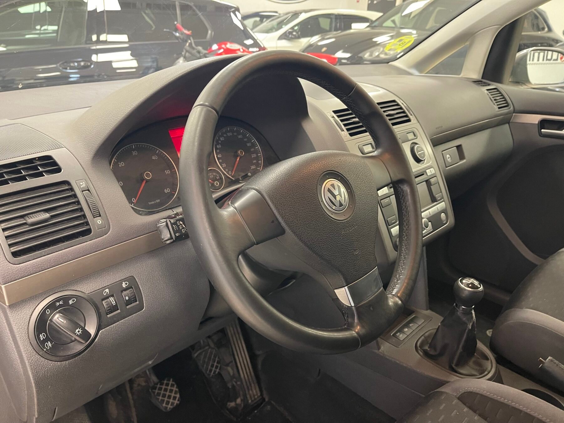 VOLKSWAGEN TOURAN 2.0 TDI