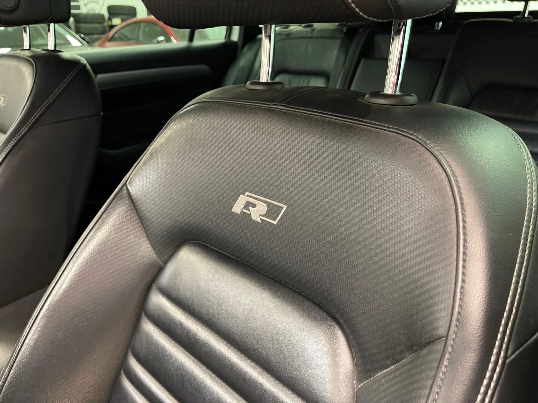 VOLKSWAGEN PASSAT R-LINE 2.0 TDI R-LINE