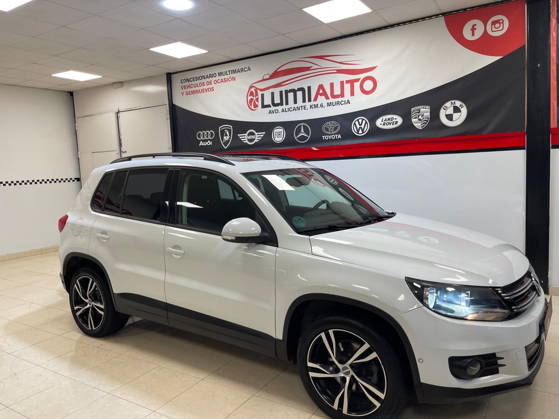 VOLKSWAGEN TIGUAN 2.0 TDI Sport