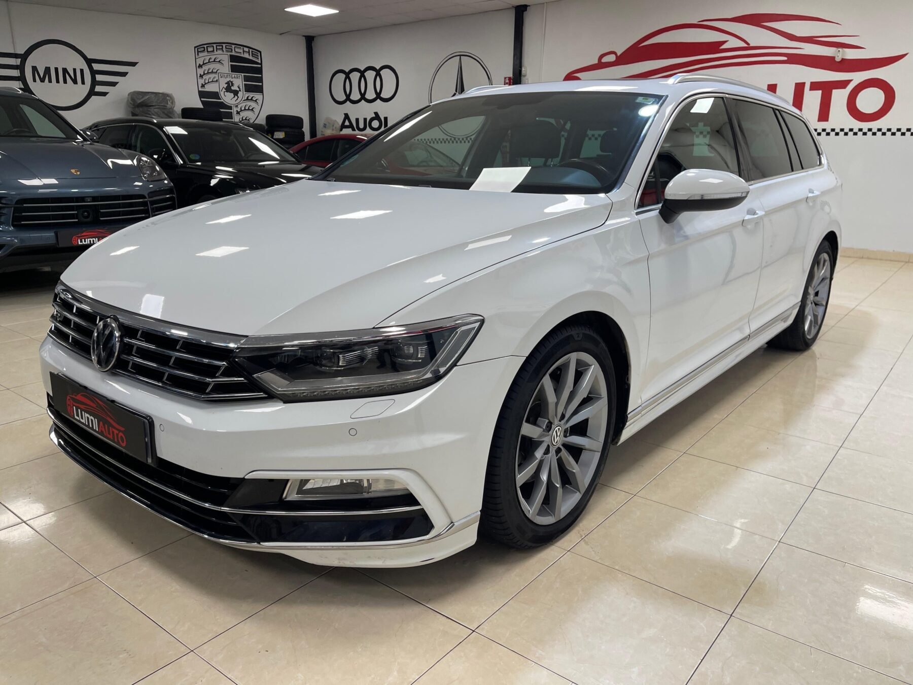 VOLKSWAGEN PASSAT R-LINE 2.0 TDI R-LINE