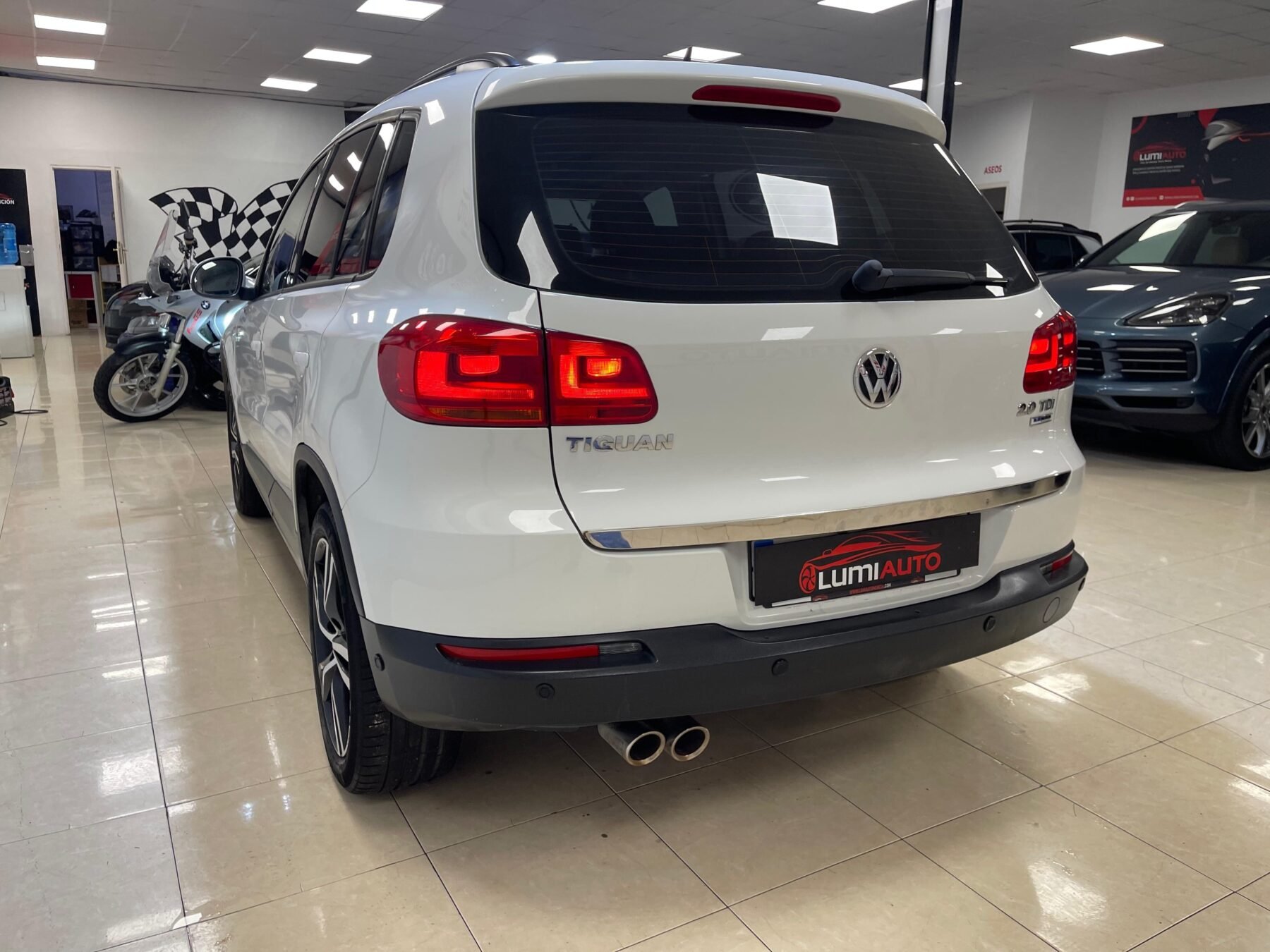 VOLKSWAGEN TIGUAN 2.0 TDI Sport