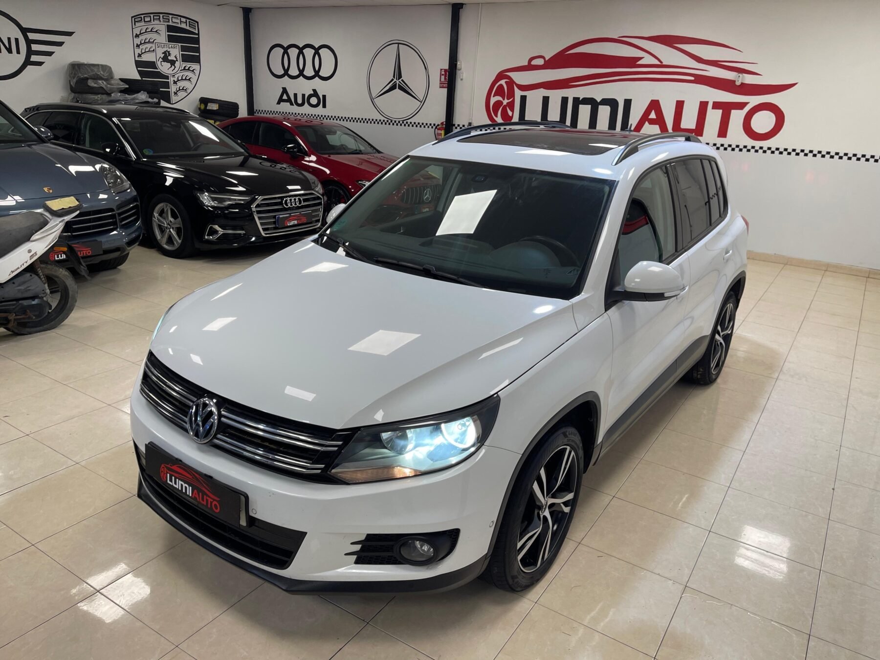VOLKSWAGEN TIGUAN 2.0 TDI Sport