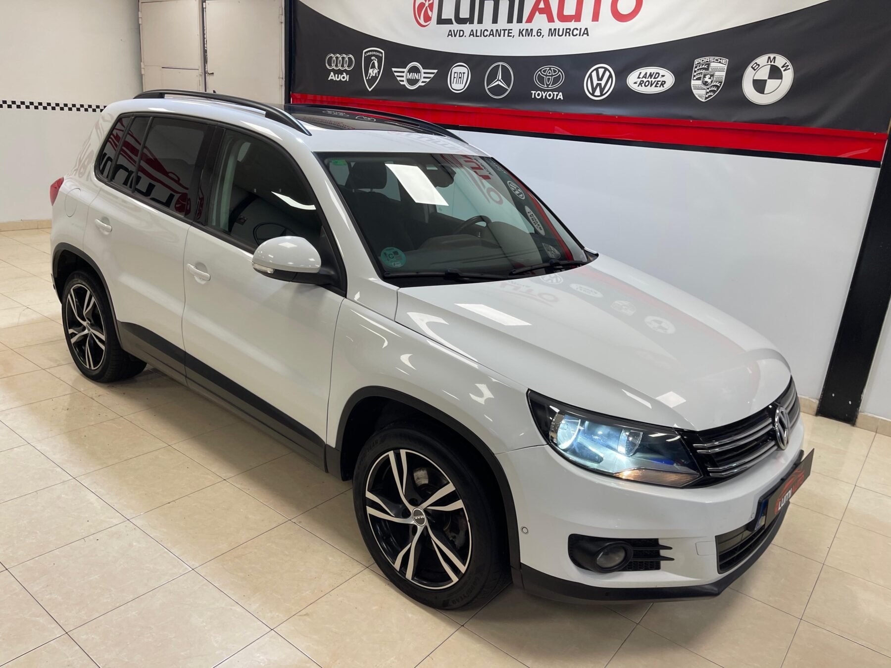 VOLKSWAGEN TIGUAN 2.0 TDI Sport