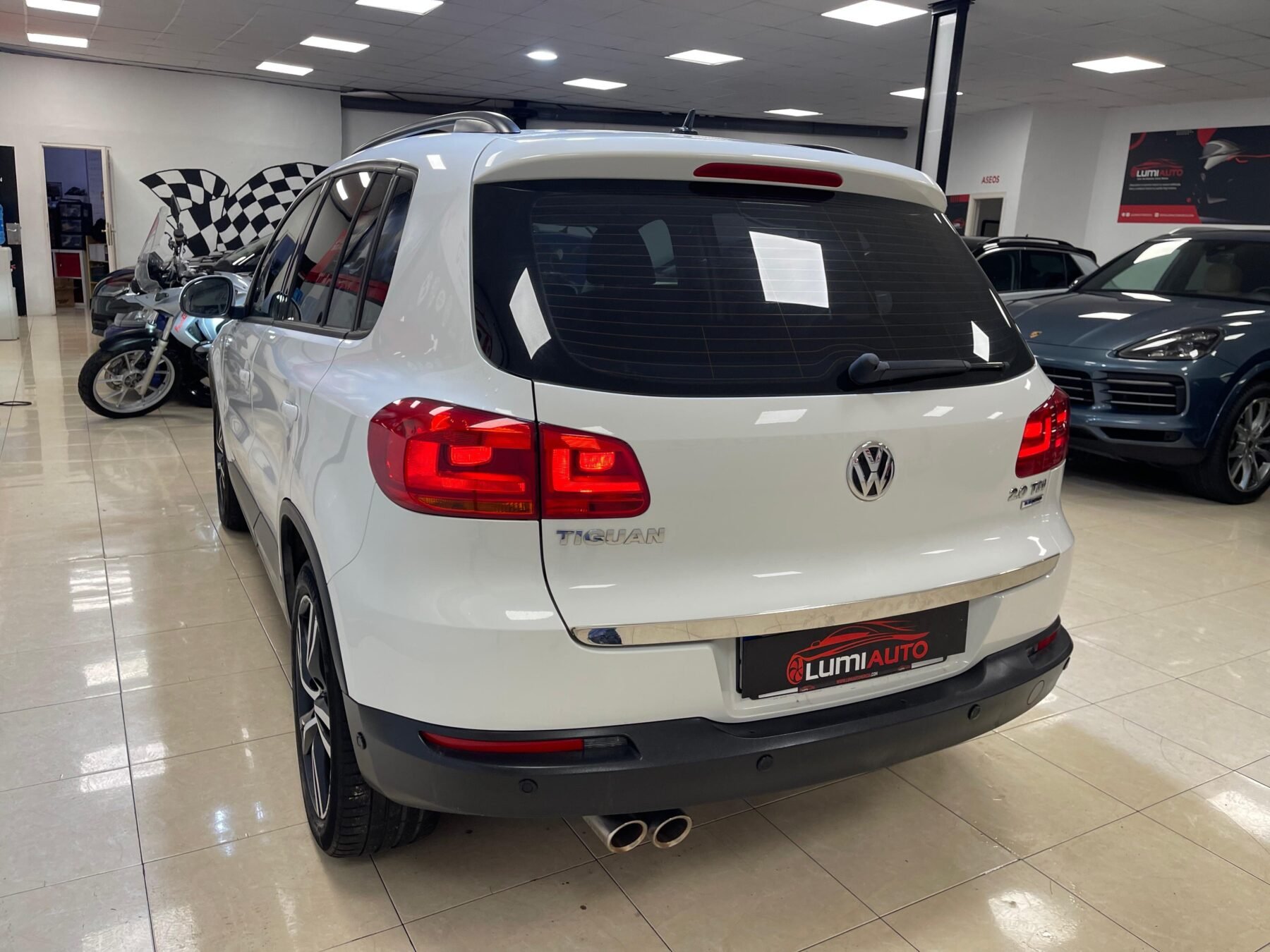 VOLKSWAGEN TIGUAN 2.0 TDI Sport