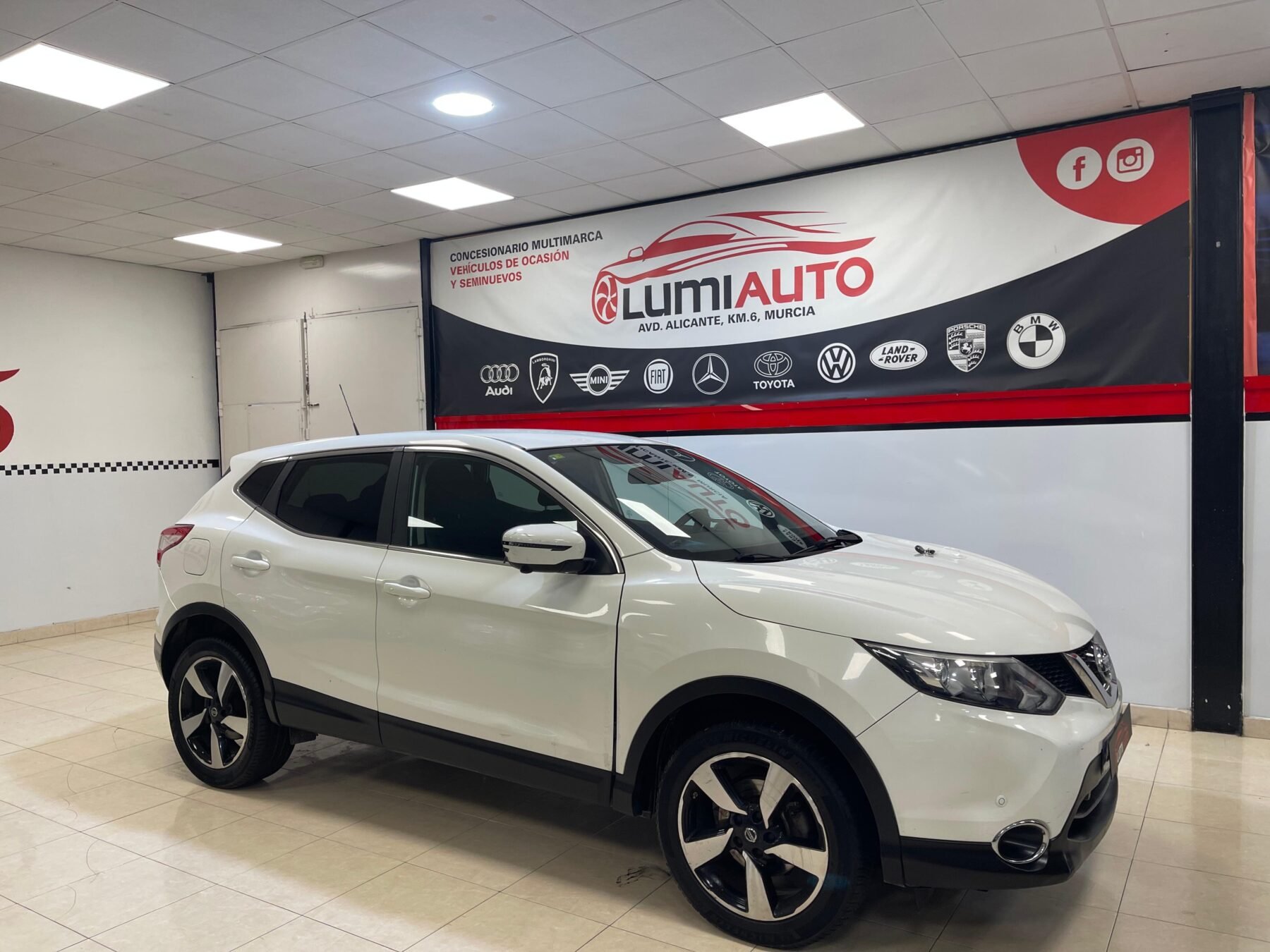 NISSAN Qashqai 1.2