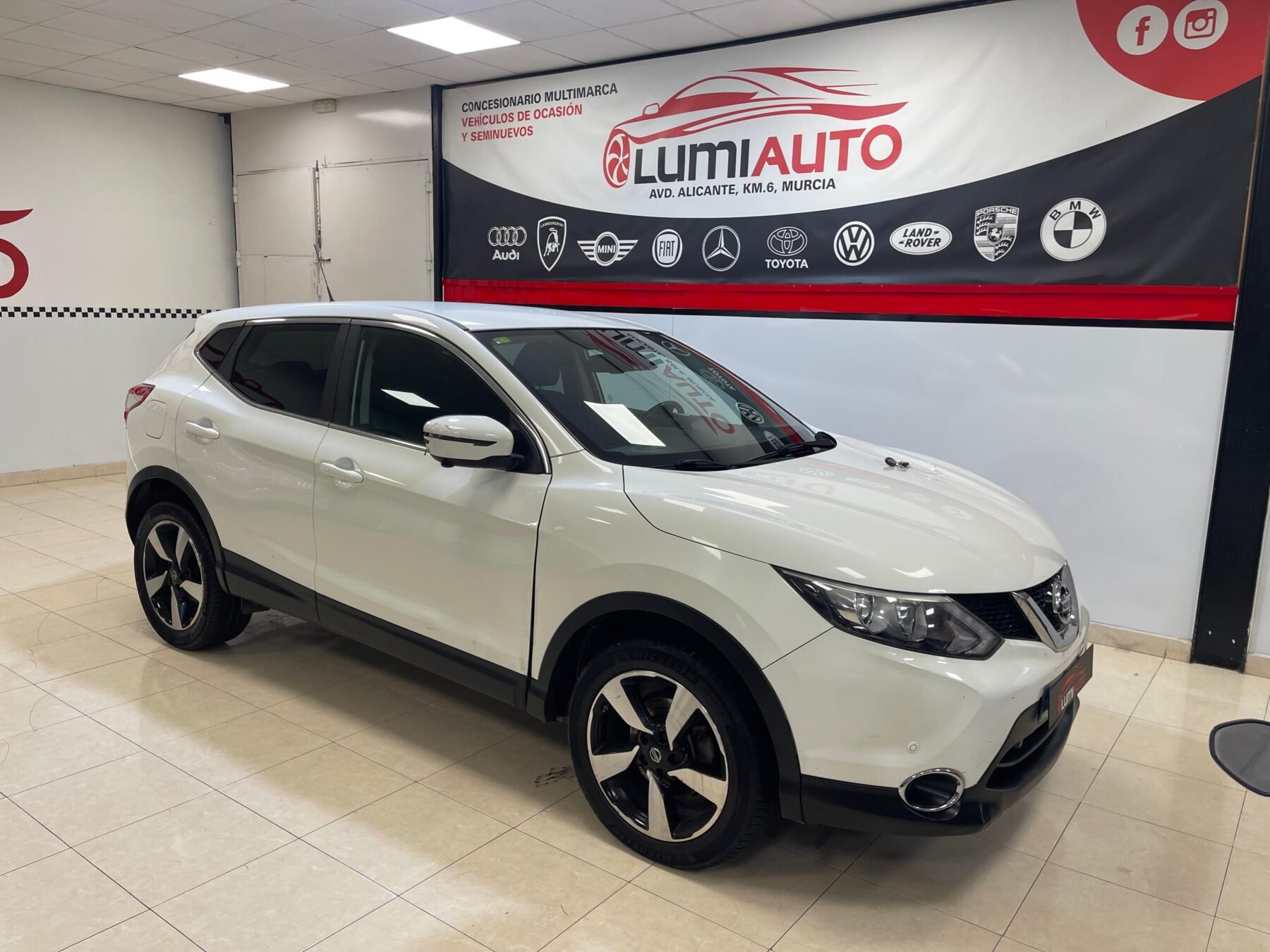 NISSAN Qashqai 1.2